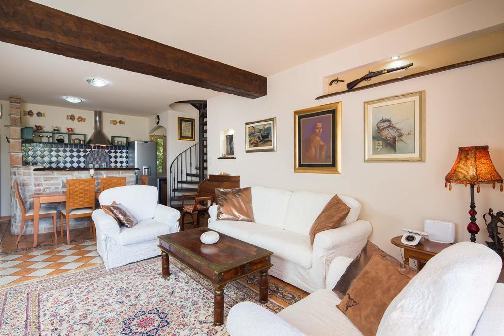Villa Em Trogir Kültér fotó
