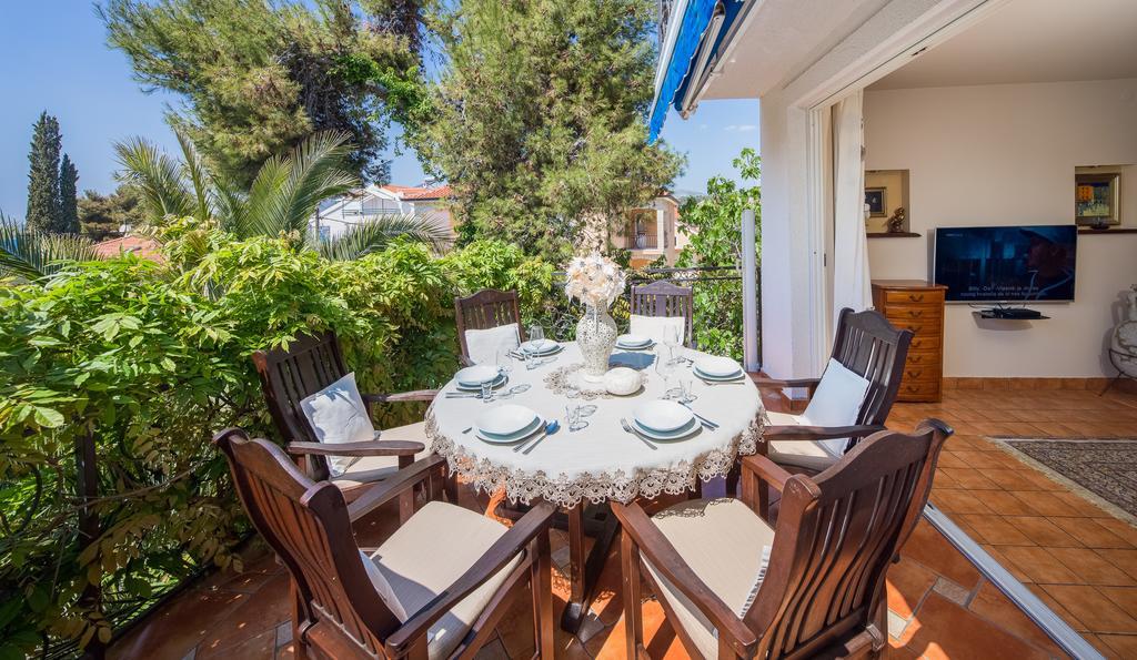 Villa Em Trogir Kültér fotó